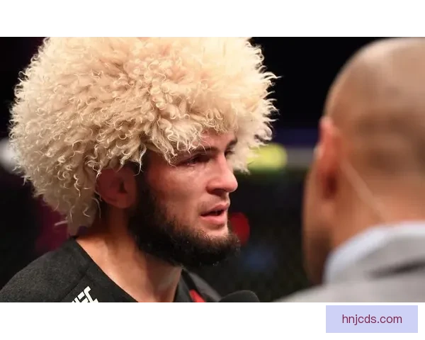 UFC世纪对决嘴炮康纳挑战不败王者小麻哈比布擂台恩怨全面回顾
